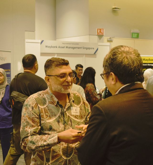 Professionals and ecosystem partners